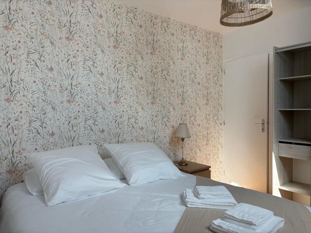 Chambres D'Hotes & Gites - Domaine Les Sources ポールバイユ エクステリア 写真